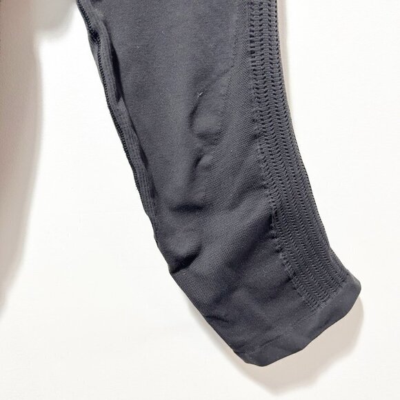 🌷SALE Lululemon Flow and Go Cropped Leggings Size 4 Black Yoga Workout - Picture 4 of 11